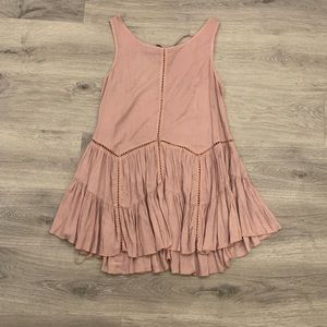 light pink loose top/tank
